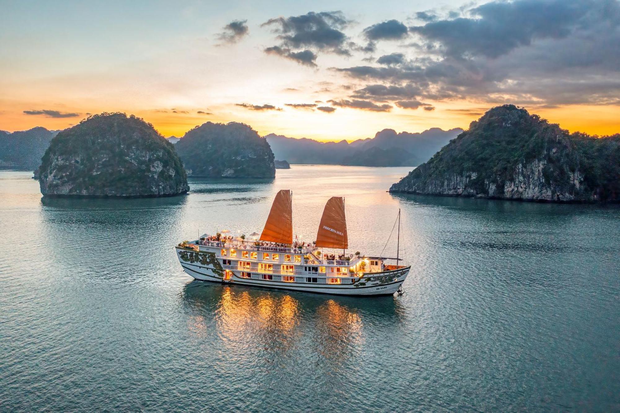 Indochina Sails Ha Long Bay Hotel Exterior photo