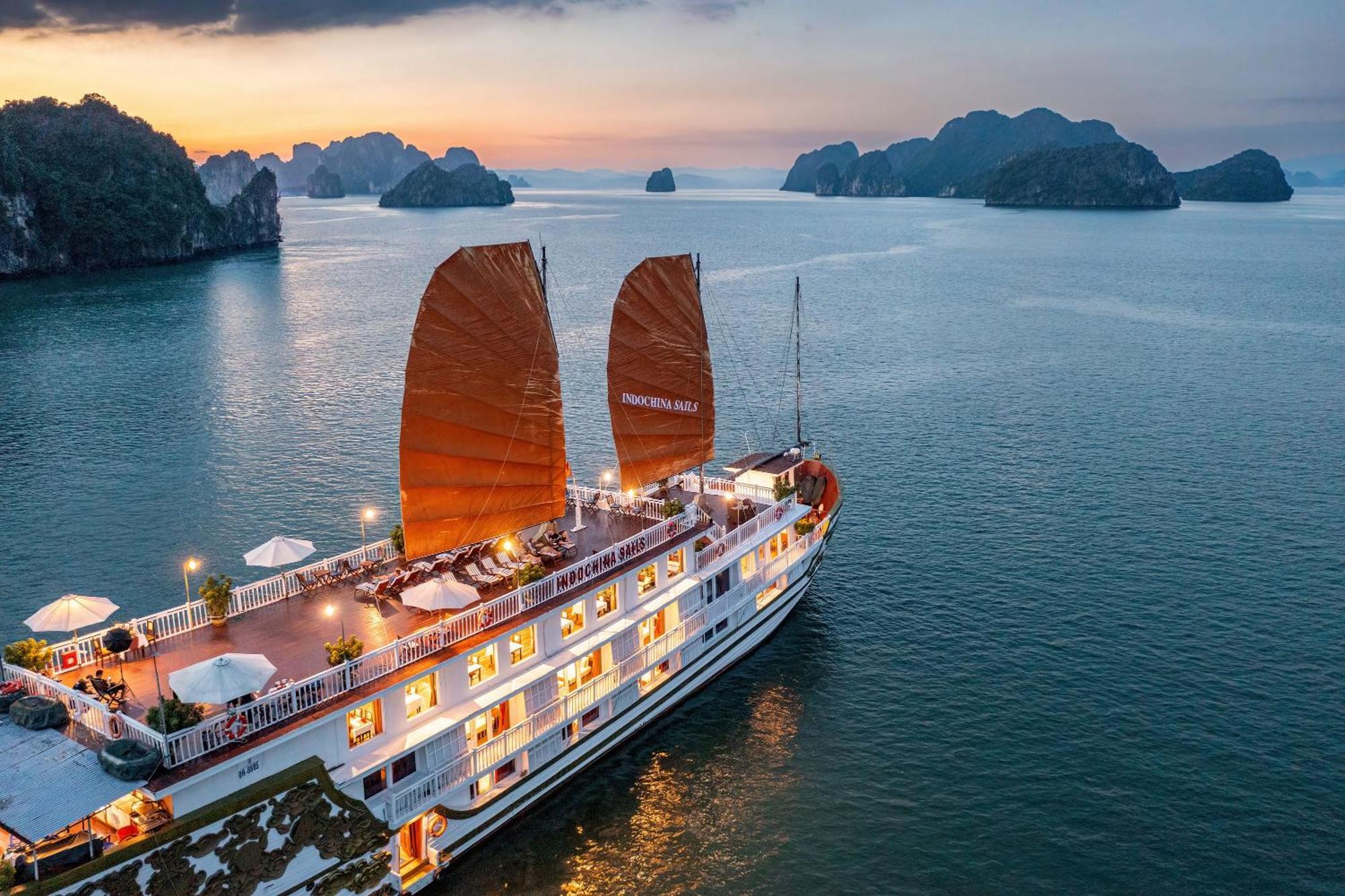 Indochina Sails Ha Long Bay Hotel Exterior photo